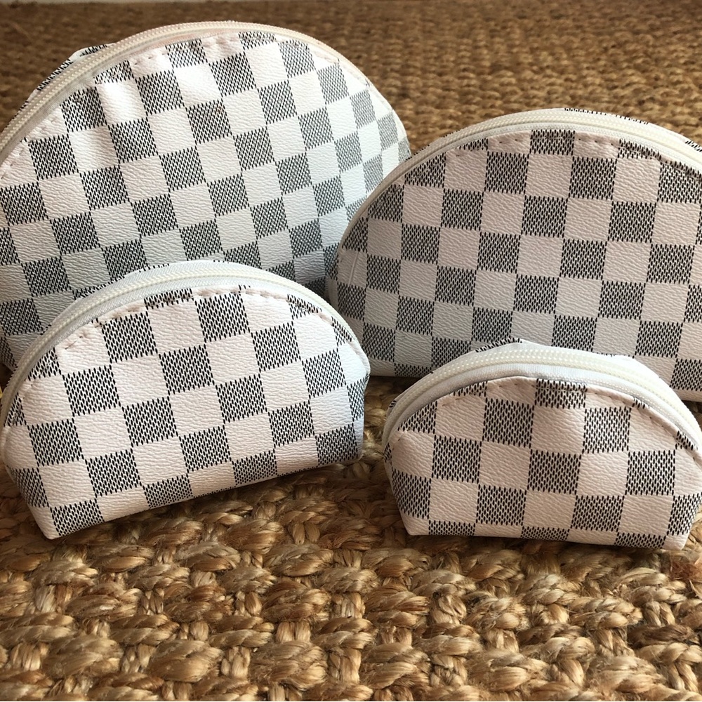 New: Set of 4 Checkerboard Pattern Make Up Cases. Zip Top. LV Damier Pattern.